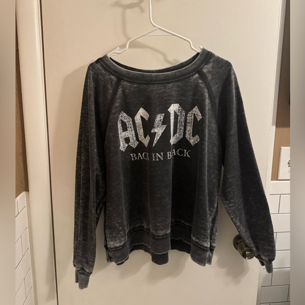 Band Shirt. AC/DC gray long sleeved shirt